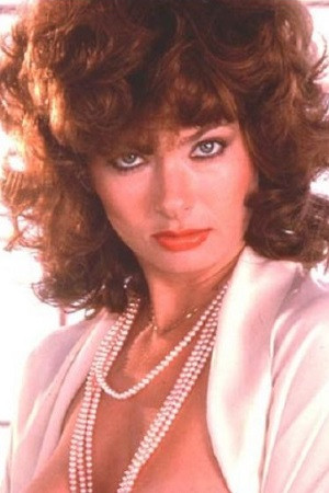 Photo of Veronica Hart from the Latest Netflix gallery