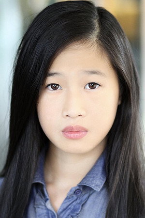 Photo of Zoe Manarel from the Latest Netflix gallery