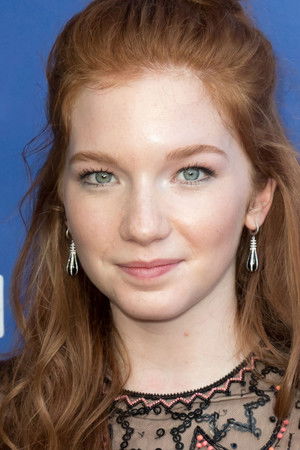 Annalise Basso photo