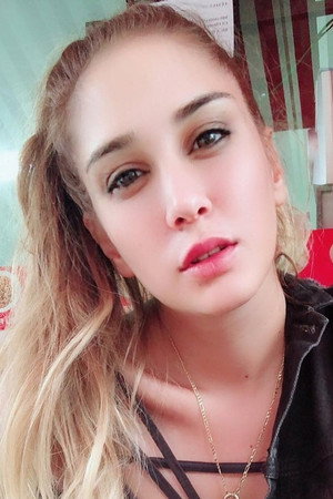 Photo of Zeynep Koçak from the Latest Netflix gallery