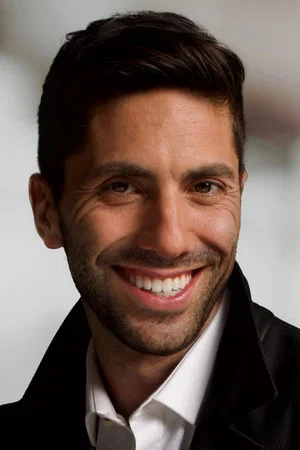 Photo of Nēv Schulman from the Latest Netflix gallery