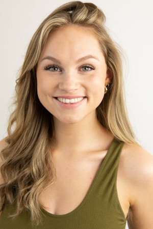 Photo of Ashley Dingwell from the Latest Netflix gallery