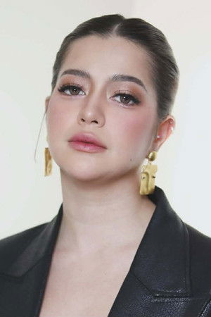 Sue Ramirez photo