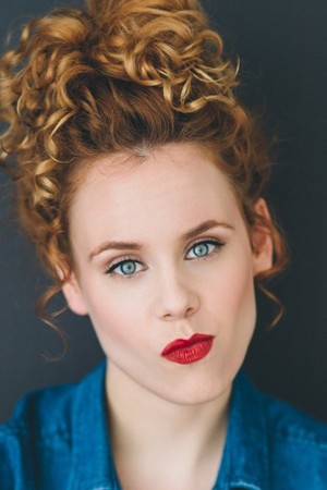 Photo of Annie Briggs from the Latest Netflix gallery