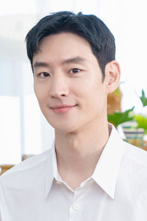 Lee Je-hoon photo