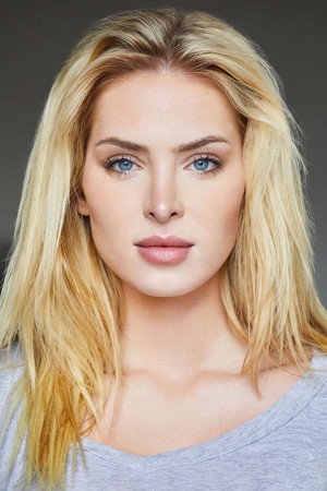 Photo of Saxon Sharbino from the Latest Netflix gallery