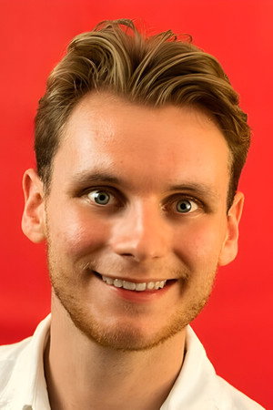Photo of Peter Lavery from the Latest Netflix gallery