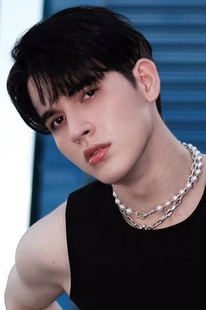 Mondop Heamtan photo