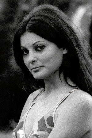 Photo of Angela De Leo from the Latest Netflix gallery