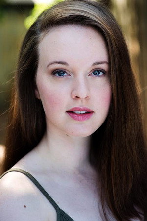 Photo of Tess Walsh from the Latest Netflix gallery
