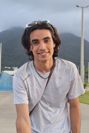 Photo of Pedro V.M from the Latest Netflix gallery