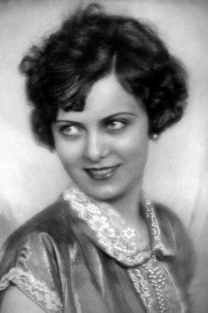 Photo of Elza Temary from the Latest Netflix gallery