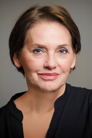 Photo of Nur Sürer from the Latest Netflix gallery