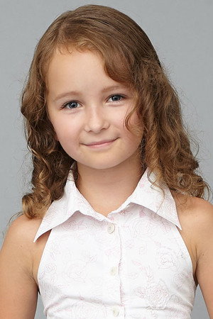 Photo of Lisa Marie Trense from the Latest Netflix gallery
