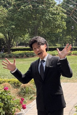 Photo of Jovin Zhang from the Latest Netflix gallery