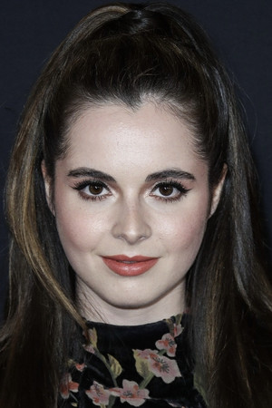 Photo of Vanessa Marano from the Latest Netflix gallery