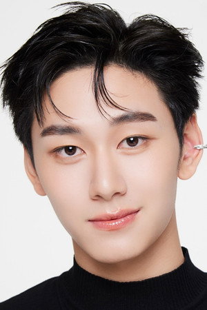 Photo of Thanakorn Techawicha from the Latest Netflix gallery