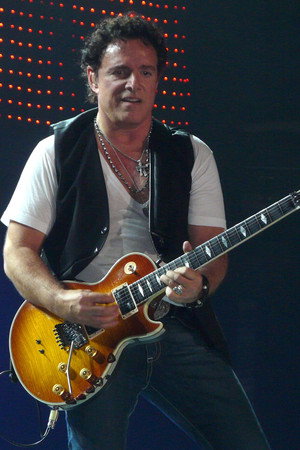 Photo of Neal Schon from the Latest Netflix gallery