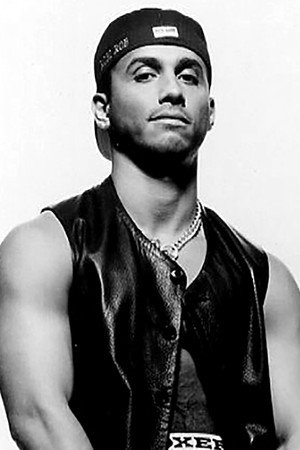Photo of Robert Clivillés from the Latest Netflix gallery