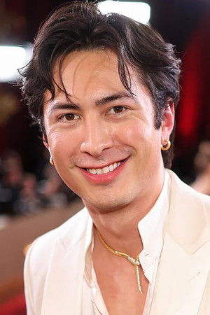 Hudson Williams photo