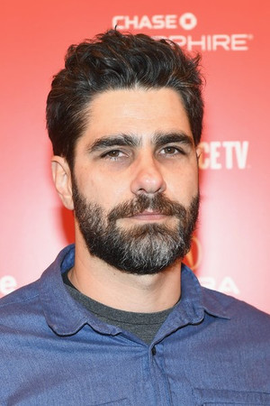 Photo of Gustavo Pizzi from the Latest Netflix gallery