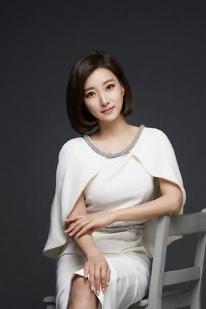 Photo of Lee In-hye from the Latest Netflix gallery