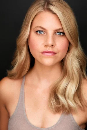 Photo of Kelsey Lea Jones from the Latest Netflix gallery