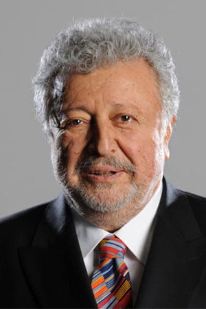 Metin Akpınar photo