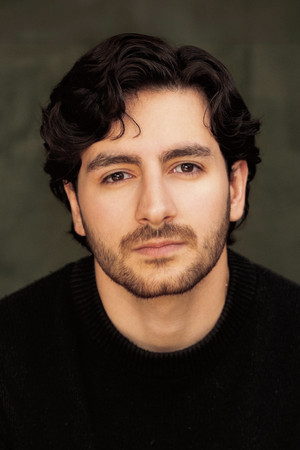 Photo of Aron Archer from the Latest Netflix gallery