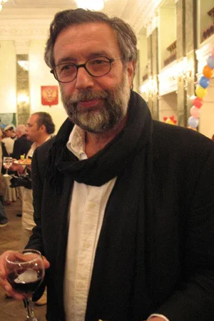 Photo of Alexander Kostinsky from the Latest Netflix gallery