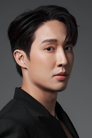 Tantachj Tharinpirom photo