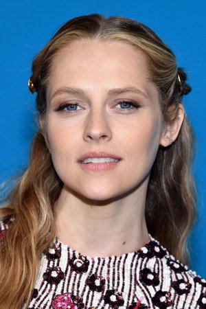 Teresa Palmer photo