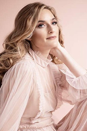 Photo of Kelly Angell from the Latest Netflix gallery