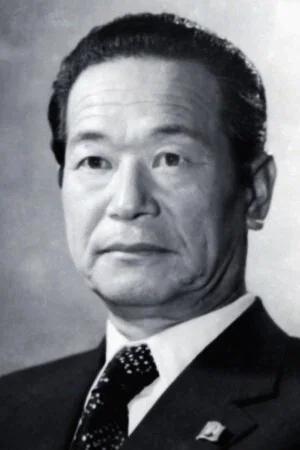 Photo of Won Jun Yu from the Latest Netflix gallery