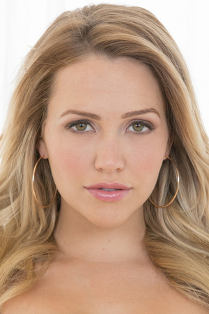 Mia Malkova photo