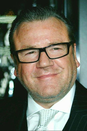 Ray Winstone photo