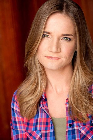 Photo of Naida Nelson from the Latest Netflix gallery