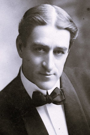 Photo of Edwin Stevens from the Latest Netflix gallery