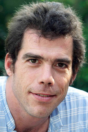 Photo of Álvaro Escobar from the Latest Netflix gallery
