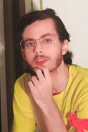 Photo of Íris Alves Lacerda from the Latest Netflix gallery