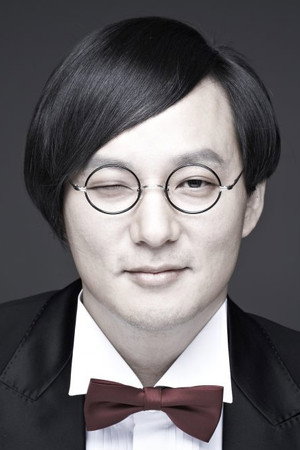 Photo of Shin Hae-chul from the Latest Netflix gallery