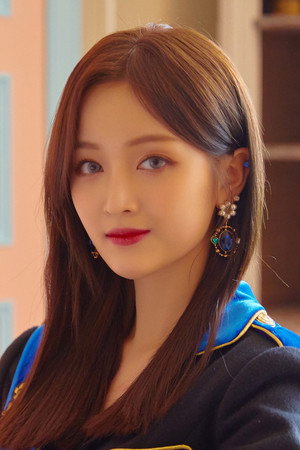 Photo of Wu Xuanyi from the Latest Netflix gallery