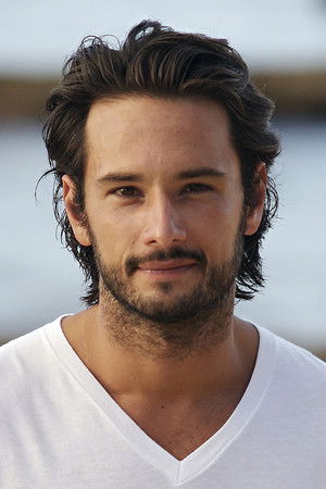 Rodrigo Santoro photo