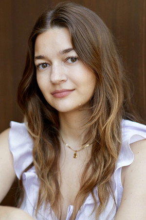 Photo of Sheridan Irwin from the Latest Netflix gallery