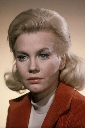 Elizabeth MacRae photo