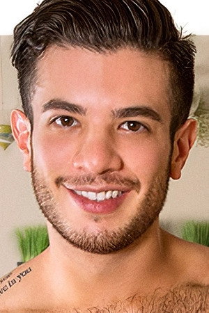 Photo of Diego Daniels from the Latest Netflix gallery
