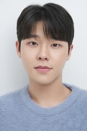 Photo of Baek Lee-on from the Latest Netflix gallery