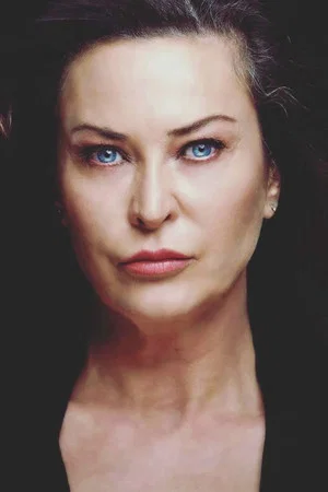 İpek Tenolcay photo