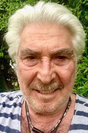 Erdal Özyağcılar photo