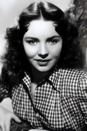 Jennifer Jones photo